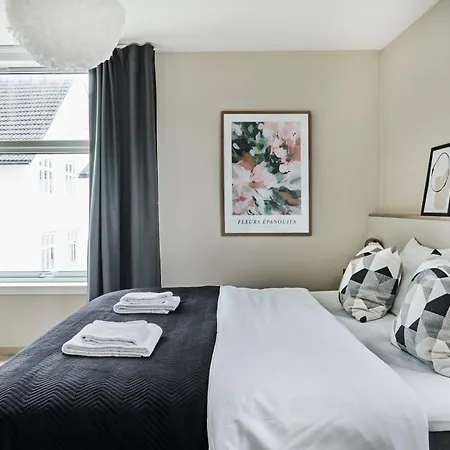 Hatty's Habitat By Staysville 4*